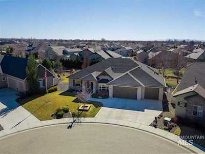 2551 E Whitebud Ct Meridian, ID 83646