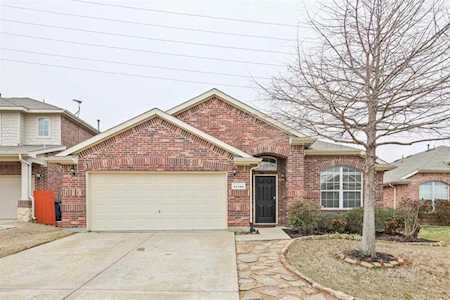 15705 Landing Creek Lane Fort Worth, TX 76262