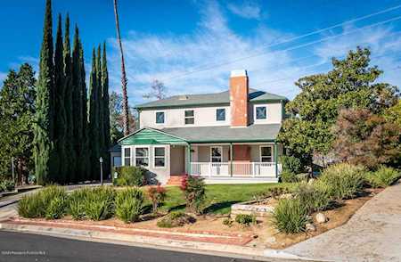 4527 Loma Vista Drive La Canada Flintridge, CA 91011
