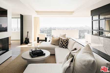 818 N Doheny Drive #1402 West Hollywood, CA 90069