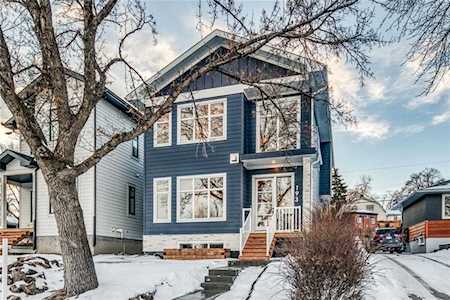 193 Hendon Drive NW Calgary, AB T2K 1Y6