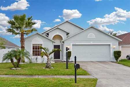 18044 Saxony Lane Orlando, FL 32820