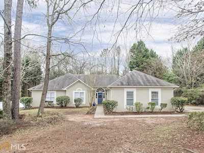 727 Deerwood Drive Stockbridge, GA 30281