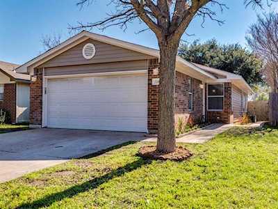 2203 Jasmine Path Round Rock, TX 78664