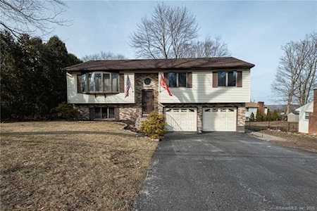 954 Bunker Hill Avenue Waterbury, CT 06708