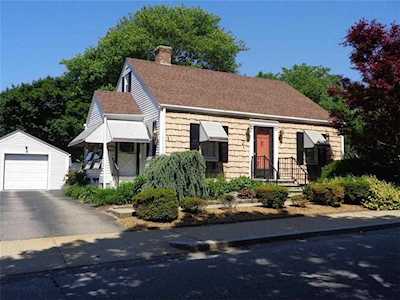 24 Nursery AV Woonsocket, RI 02895