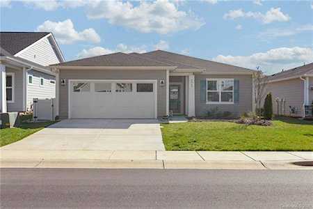 4943 Looking Glass Trl Denver, NC 28037