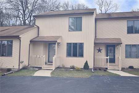 18 Kristee CIR West Warwick, RI 02893