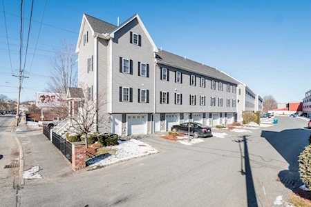 80 Rogers St #403 Lowell, MA 01852