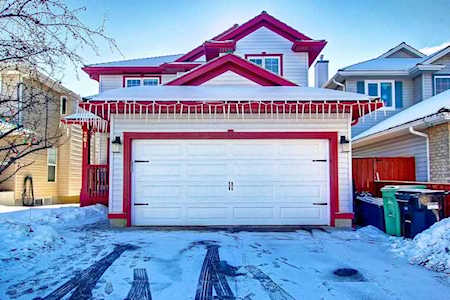 261 Mt Brewster Circle SE Calgary, AB T2Z 3J2
