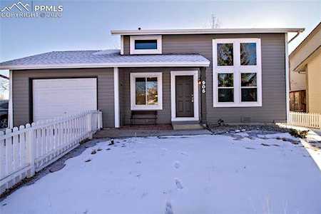 905 Greenbrier Drive Colorado Springs, CO 80916
