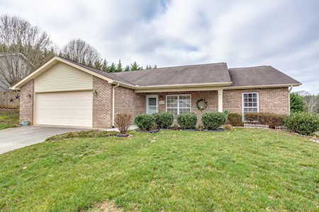 2807 June Bug Way Maryville, TN 37803