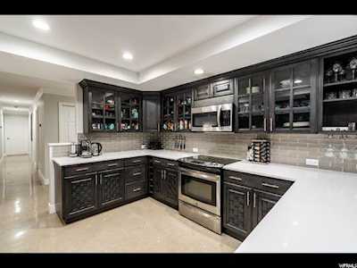 48 W 300 S Salt Lake City, UT 84101