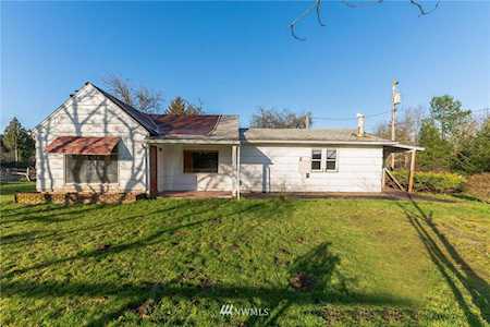 302 Waters Rd Castle Rock, WA 98611