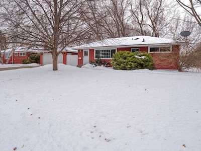 4913 61st Avenue N Brooklyn Center, MN 55429