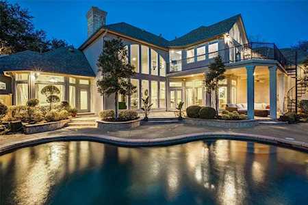 2207 Brookcrest Lane Grapevine, TX 76051