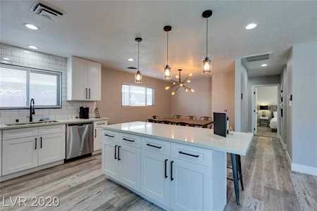 1712 Kiltie Way Las Vegas, NV 89102
