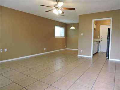 207 Liverpool Dr #102 Austin, TX 78745