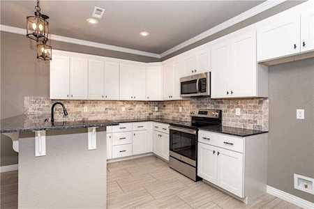 1518 Park St Lowell, AR 72745
