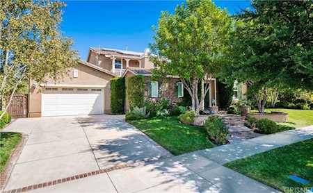 26452 Black Oak Drive Valencia, CA 91381