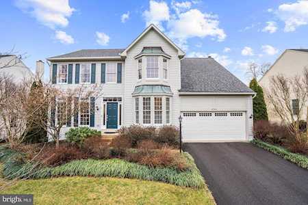 42963 Farmingdale Dr Ashburn, VA 20147