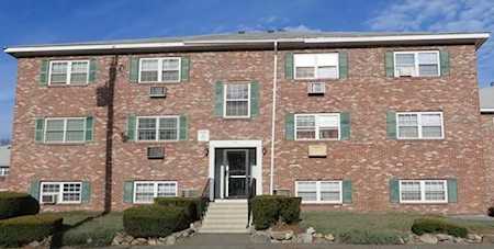 351 Hildreth St #12 Lowell, MA 01850