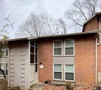 2501 Lindsay Ave #5 Louisville, KY 40206
