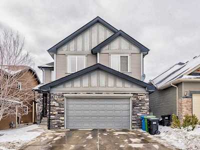 204 Panatella View NW Calgary, AB T3K 0N3