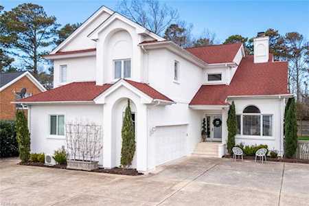 520 Coastal Dr Virginia Beach, VA 23451