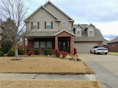 3807 SW Staverton Dr Bentonville, AR 72713