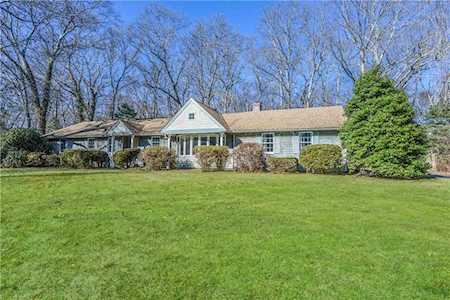 304 Beacon DR North Kingstown, RI 02852