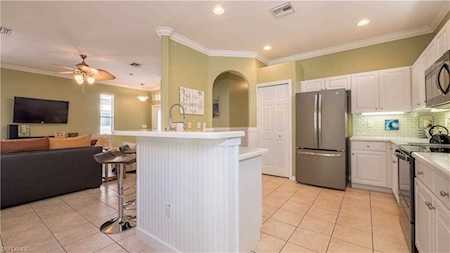 8375 Woodridge Pointe Dr Fort Myers, FL 33912
