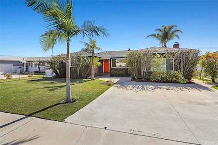 6212 Glacier Drive Westminster, CA 92683
