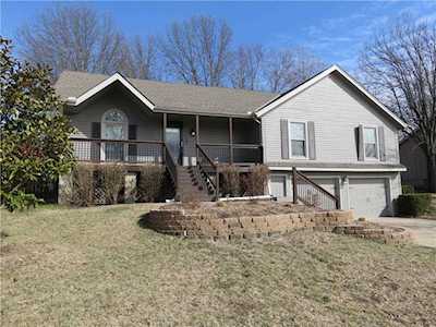 1601 NE Florence Ave Lees Summit, MO 64086