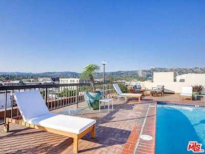 325 N Oakhurst Drive #201 Beverly Hills, CA 90210