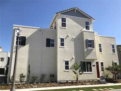 526 S Motif Street Anaheim, CA 92805