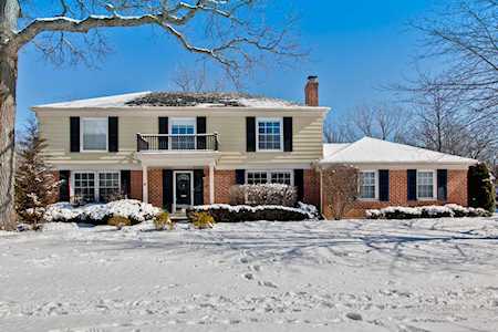 235 Coachmaker Dr Northbrook, IL 60062
