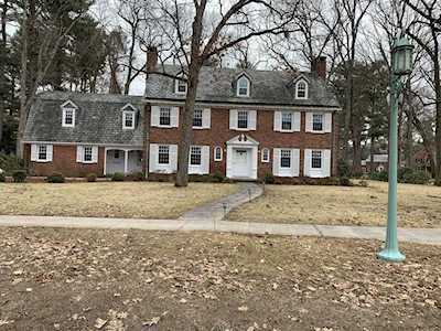 270 Park Dr Longmeadow, MA 01106