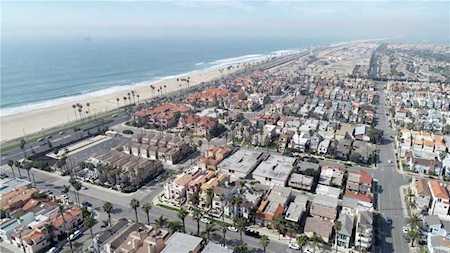 219 18th Street Huntington Beach, CA 92648