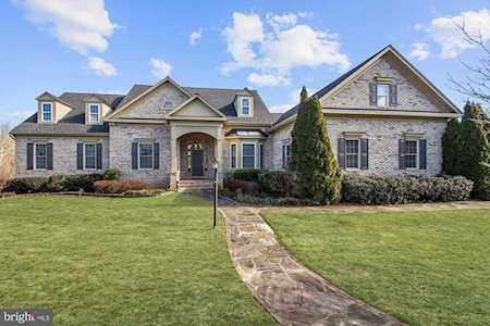 22301 Rolling Hill Ln Gaithersburg, MD 20882