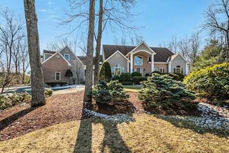 8 Stone Hill Rd Westborough, MA 01581