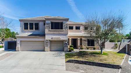 2715 S Banning Street Gilbert, AZ 85295