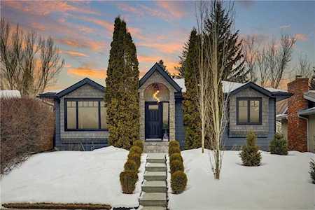 6611 Lethbridge Crescent SW Calgary, AB T3E 6A5