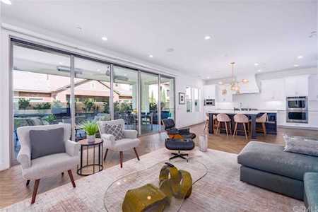 28 Windrow Road Tustin, CA 92782