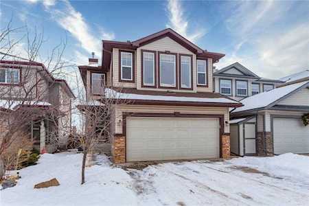 261 Everridge Way SW Calgary, AB T2Y 4X4