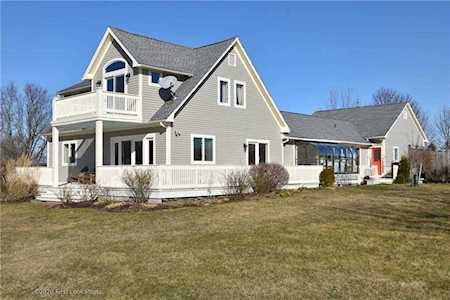 24 Little Harbor RD Tiverton, RI 02878