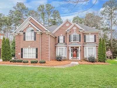 5825 Summerston Place Charlotte, NC 28277