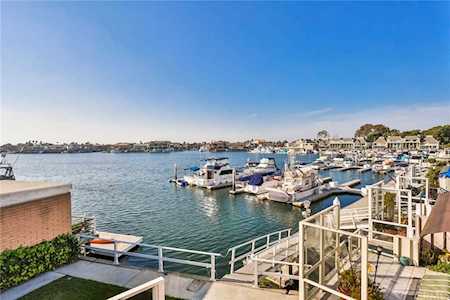 16561 Harbour Lane #15 Huntington Beach, CA 92649