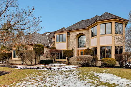 1408 Newgate Ct Libertyville, IL 60048
