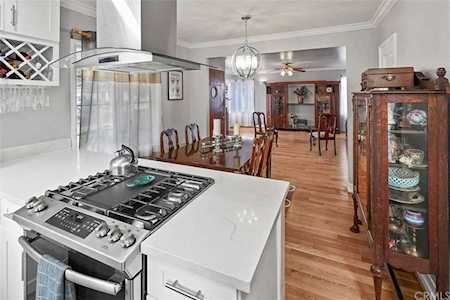 2720 Cedar Avenue Long Beach, CA 90806